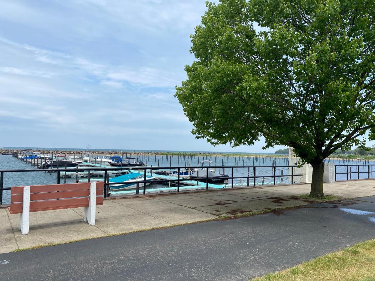 Clarion Hotel Conference Center On Lake Erie Dunkirk Esterno foto