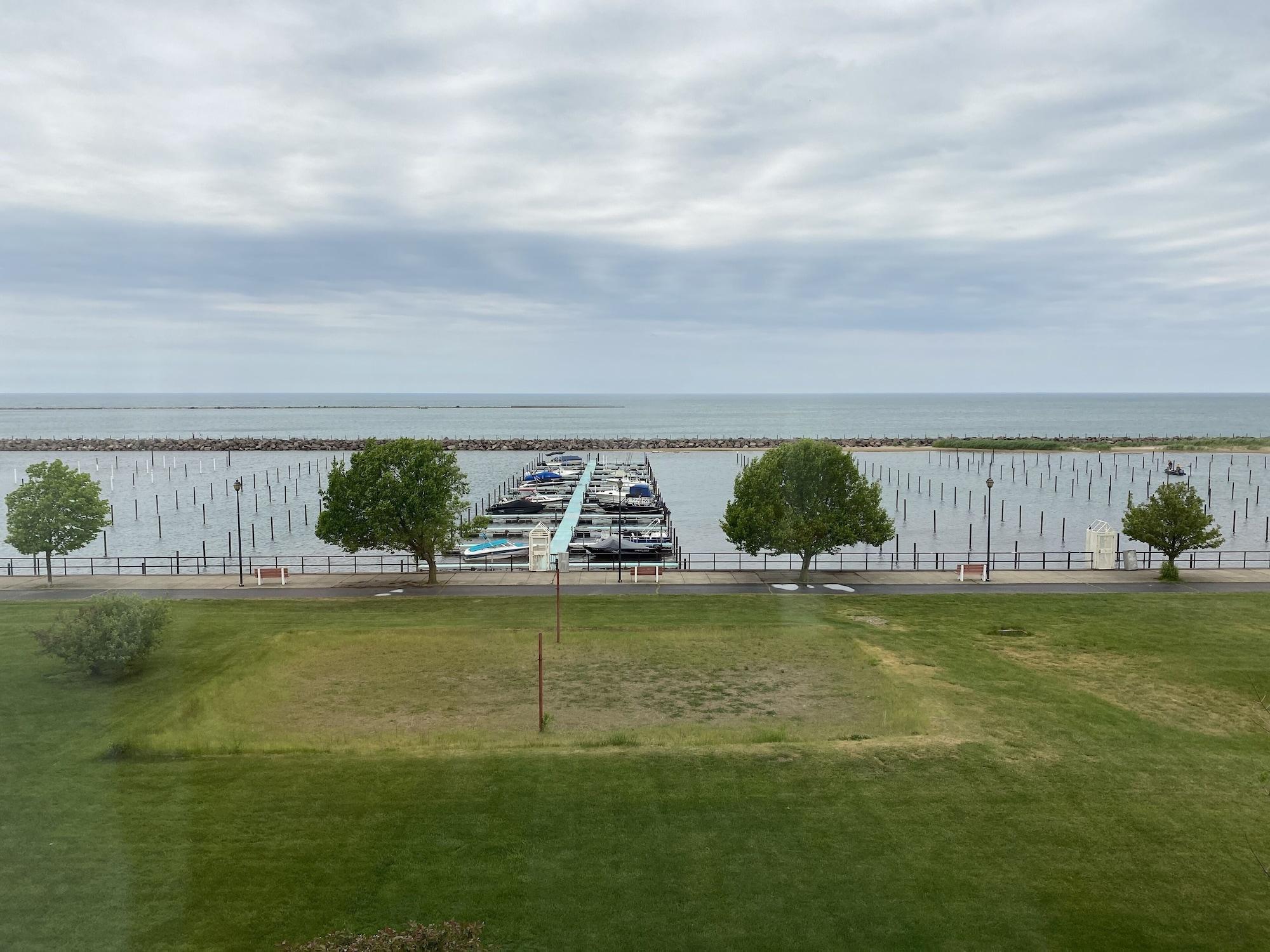 Clarion Hotel Conference Center On Lake Erie Dunkirk Esterno foto