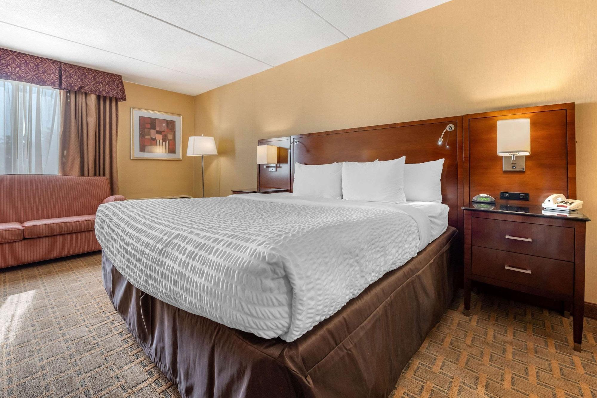 Clarion Hotel Conference Center On Lake Erie Dunkirk Esterno foto