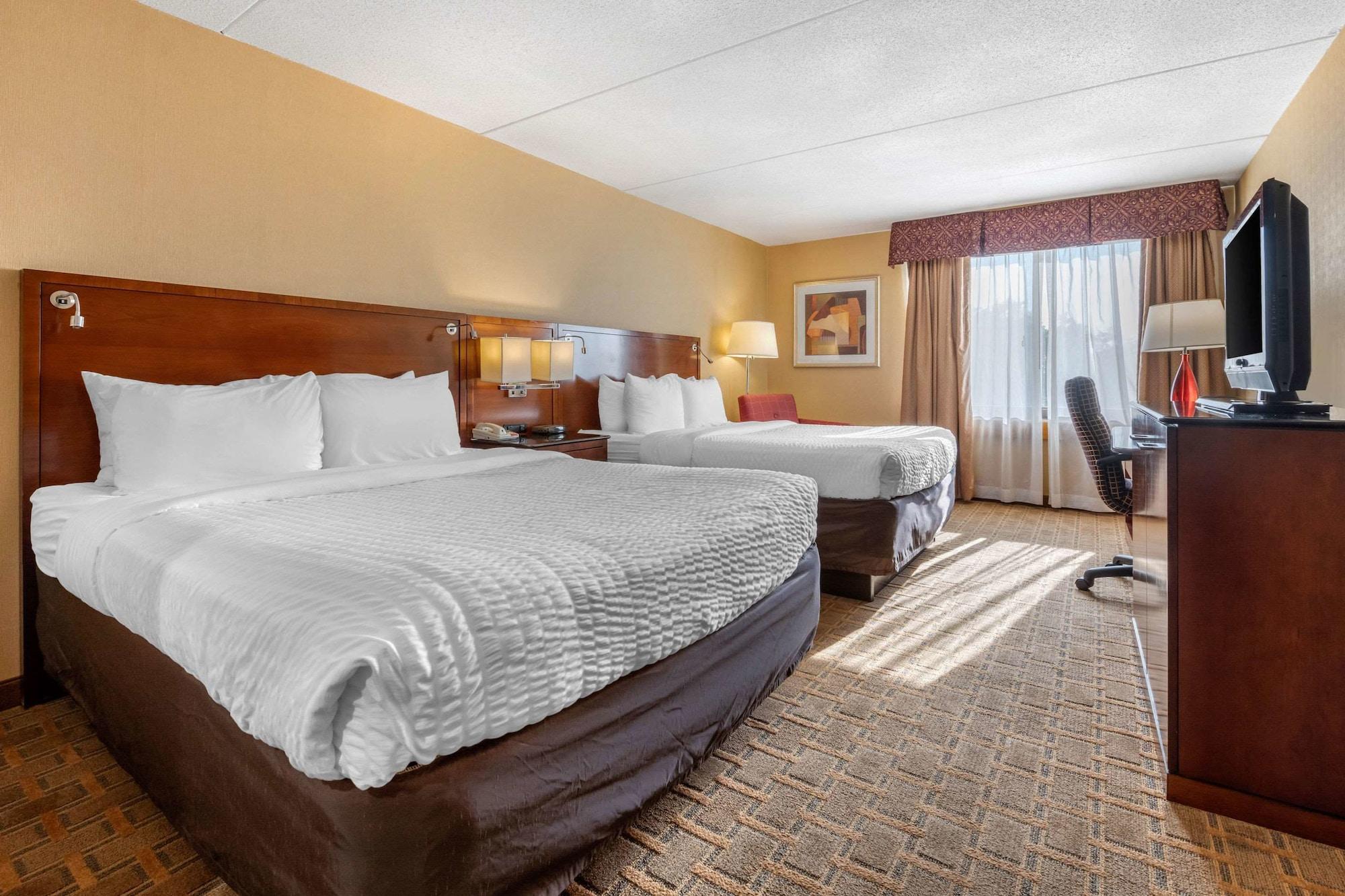 Clarion Hotel Conference Center On Lake Erie Dunkirk Esterno foto