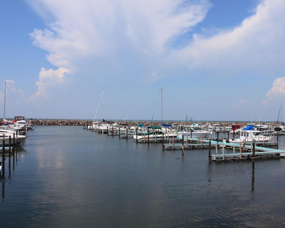 Clarion Hotel Conference Center On Lake Erie Dunkirk Esterno foto