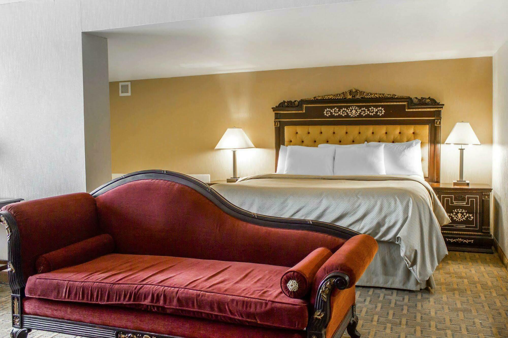 Clarion Hotel Conference Center On Lake Erie Dunkirk Esterno foto