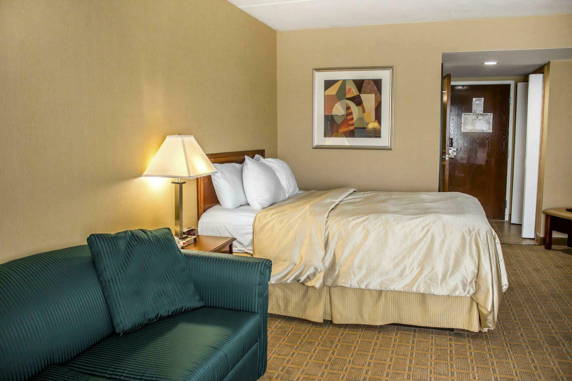 Clarion Hotel Conference Center On Lake Erie Dunkirk Esterno foto