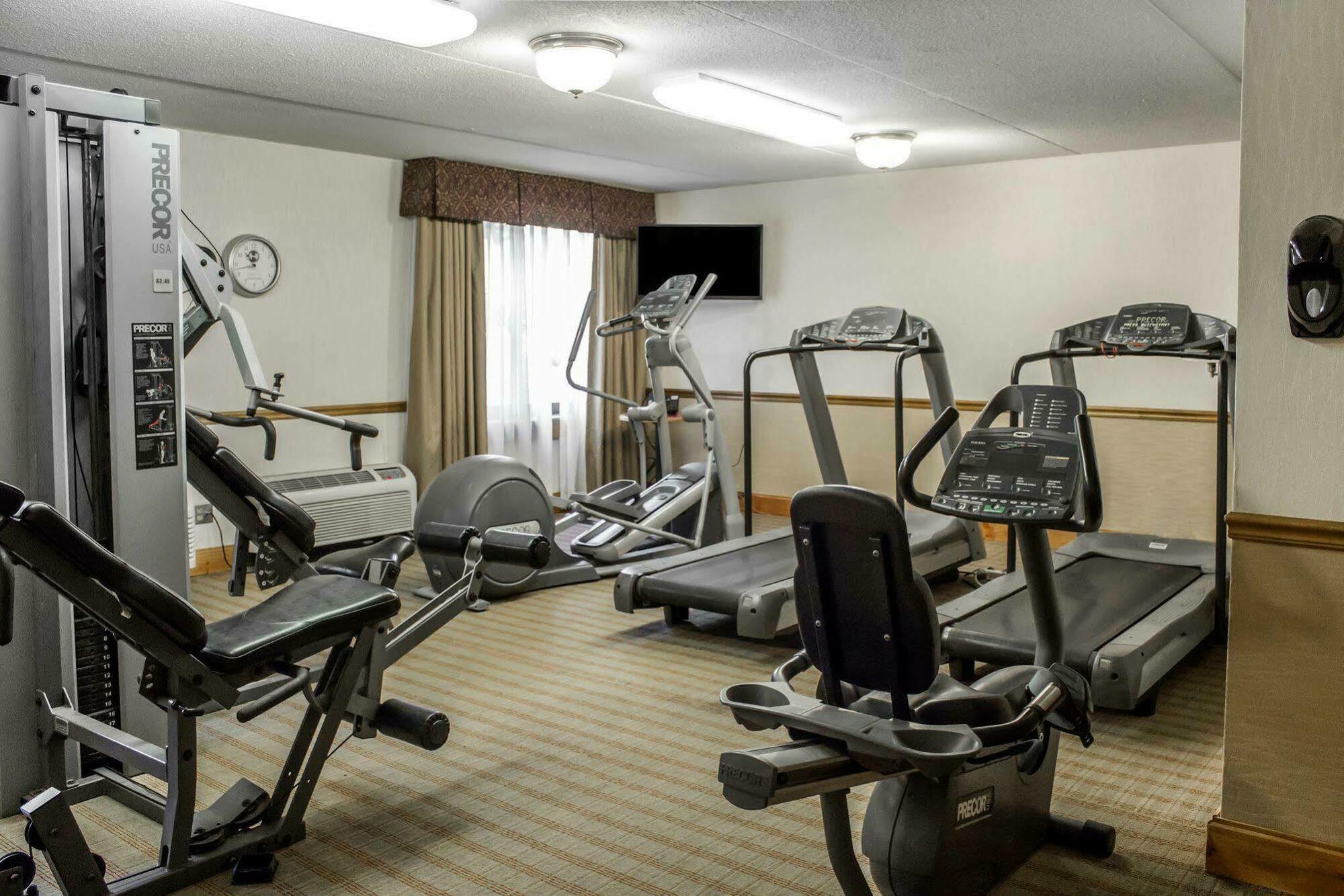 Clarion Hotel Conference Center On Lake Erie Dunkirk Esterno foto